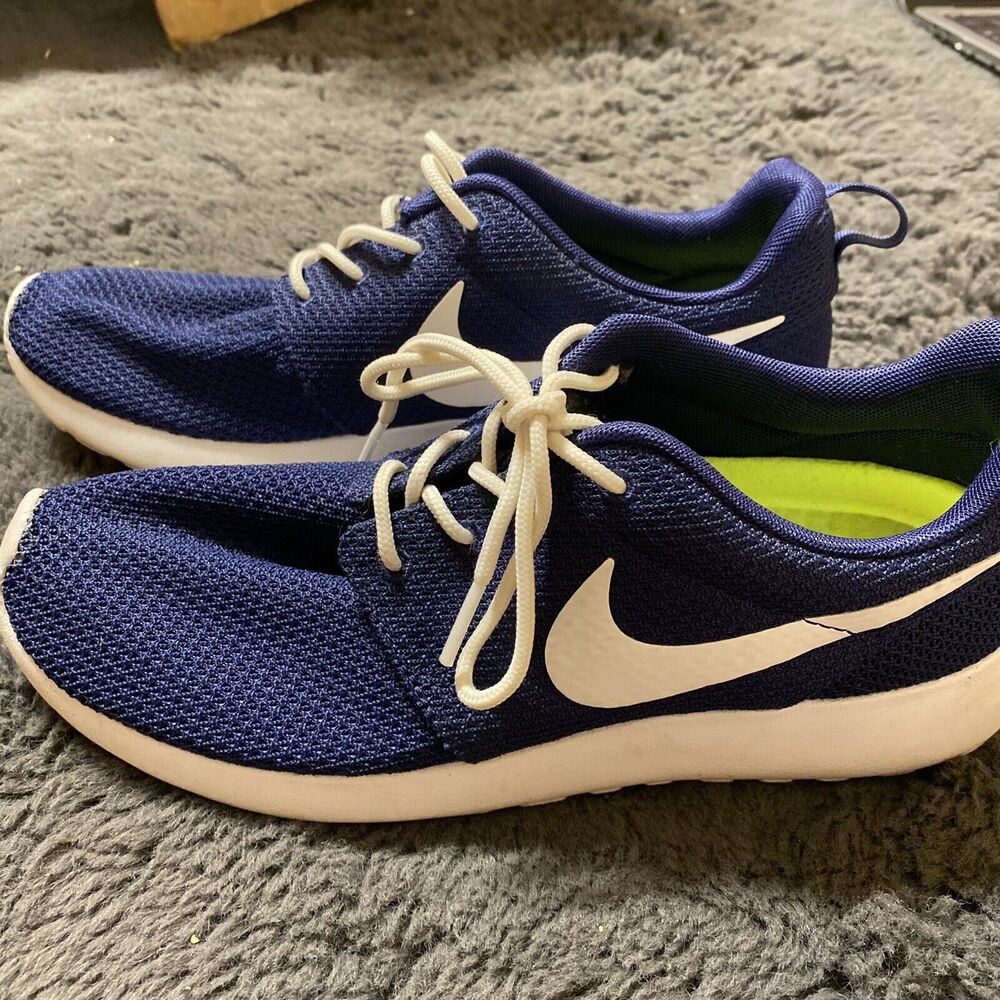 Nike Roshe One Blue And White Running Shoes Size 8 855916-901